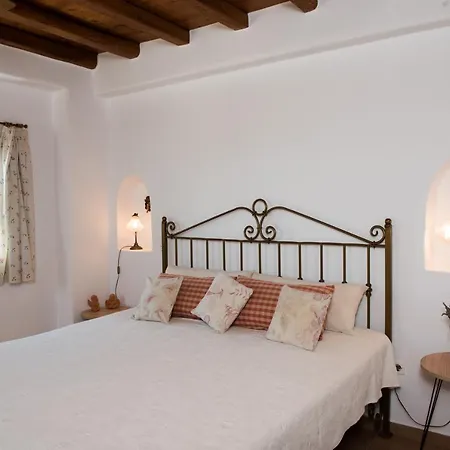 Abella Paraga Mykonos, Traditional With Amazing Sea View, Up To 6 People Вилла